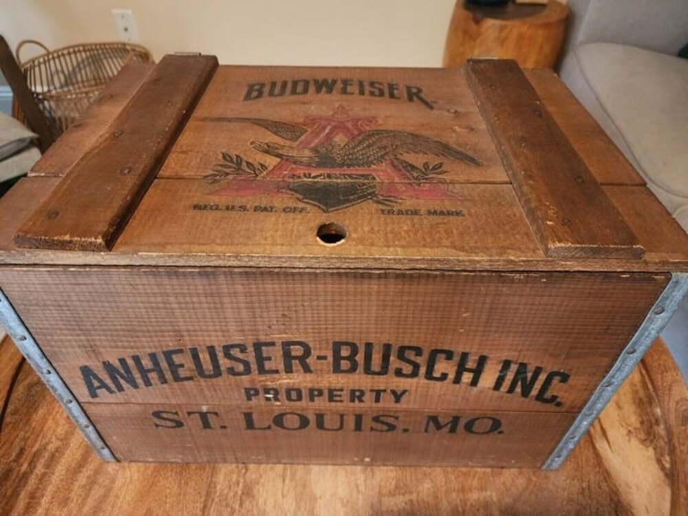 Vintage 1976 Budweiser Anheuser Busch Centennial Wooden Beer Crate Box 1876-1976